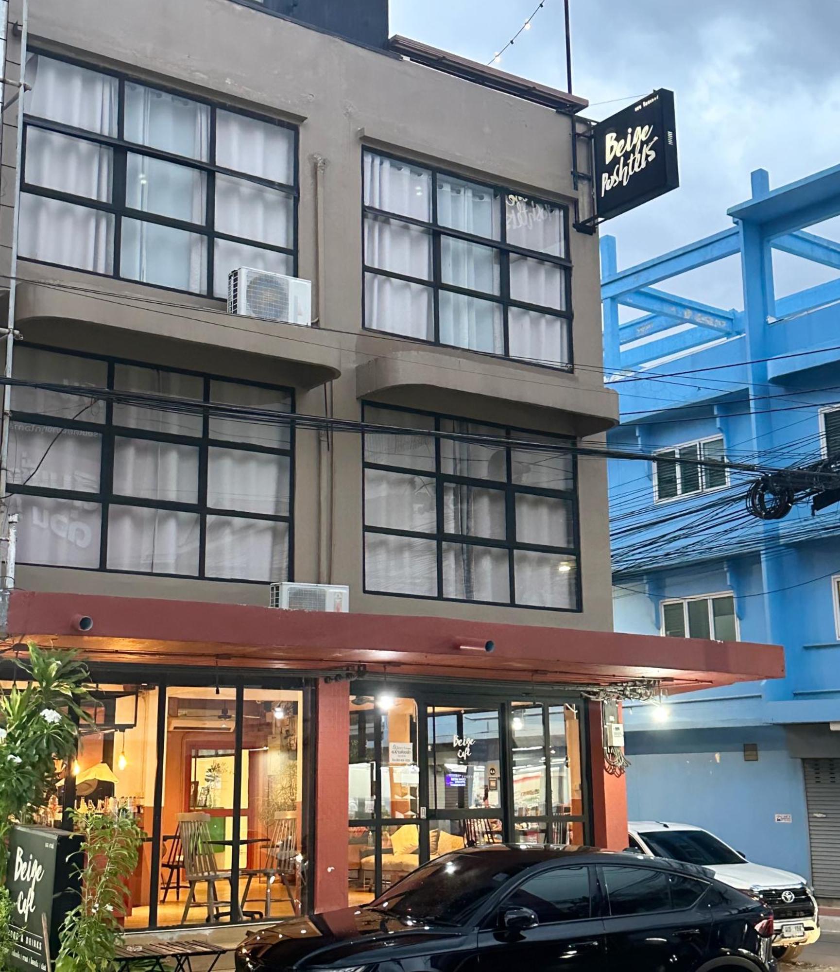Beige Poshtels + Netflix Hostel Bangkok Exterior foto