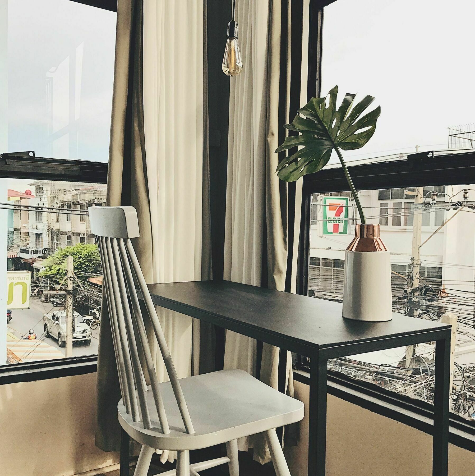 Beige Poshtels + Netflix Hostel Bangkok Exterior foto
